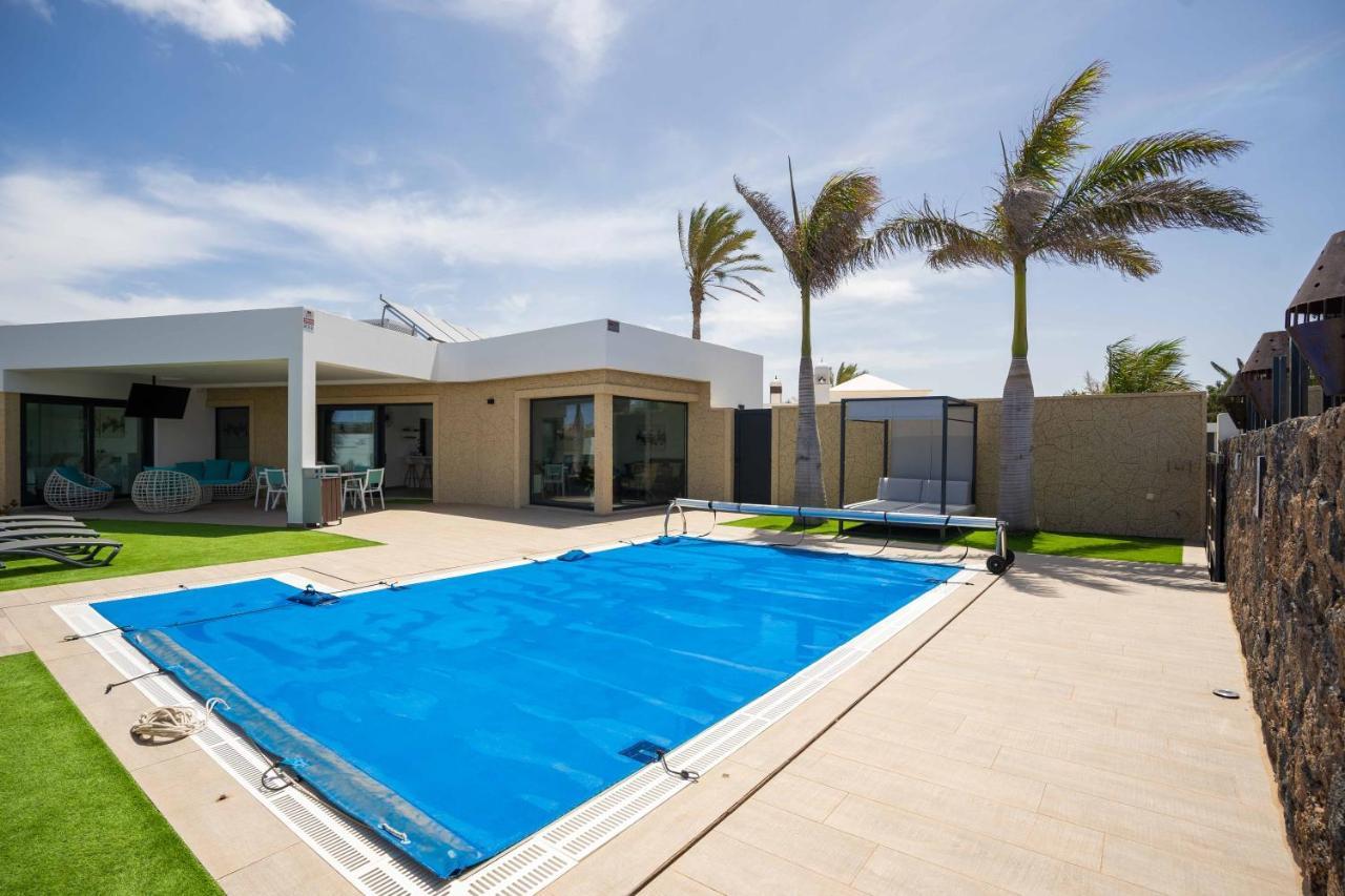 Sea Breeze Villas Lapa And Claca Playa Blanca  Exterior photo